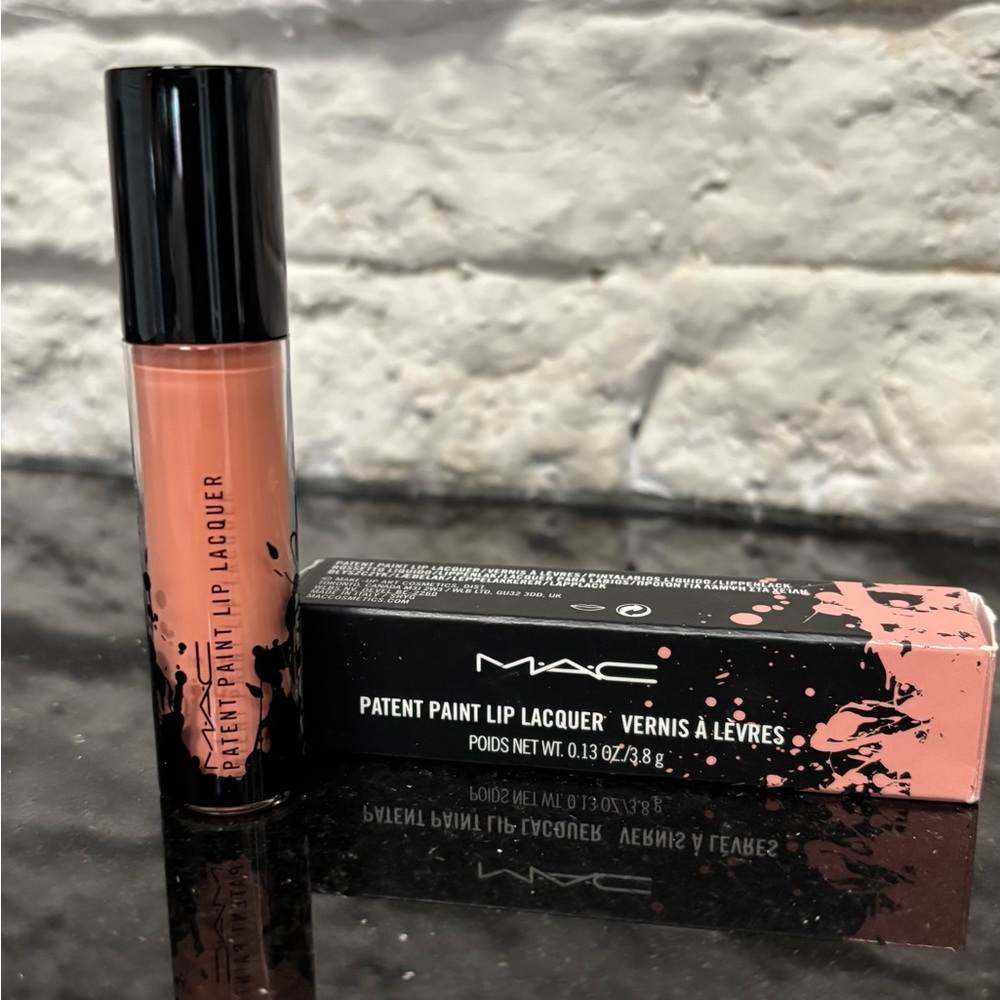 MAC “Magic Mirror” Patent Paint Lip Lacquer - (Peachy Nude) NIB